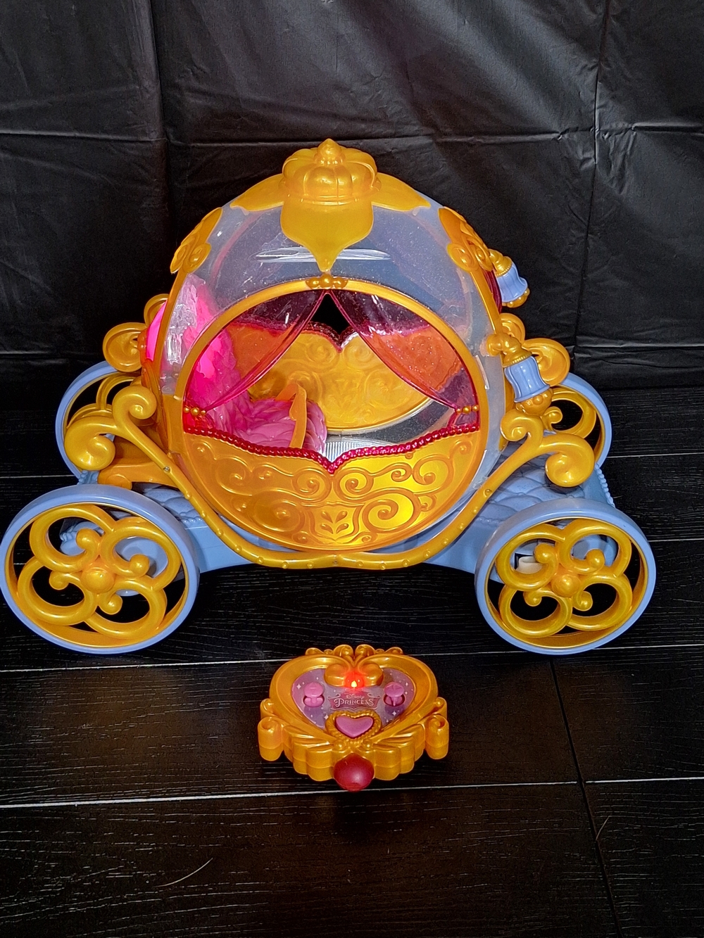 Disney Princess RC Carriage Playset with Working Remote
